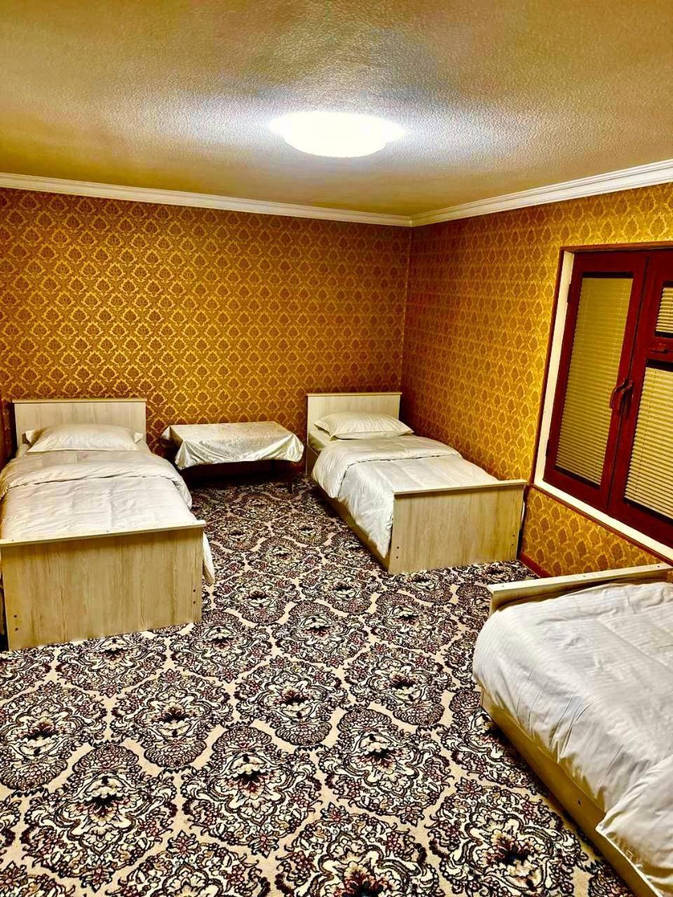 Aisha Guest House サマルカンド 部屋 写真
